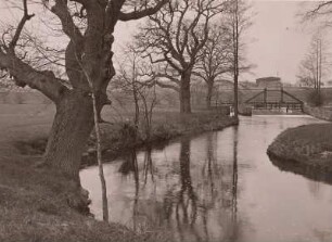 Niederrödern. Am Wehr der Schlossmühle