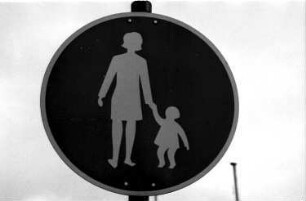 Verkehrszeichen; Fußgängerweg