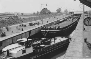 Bau der Schleuse Landesbergen/Weser