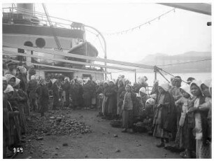 Nagasaki. Kohlenträgerinnen an Bord des Hochseepassagierdampfers "Cleveland"