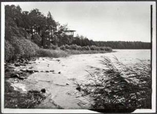 Neustettin (Szczecinek/Polen). Blick auf einen Pavillon am See