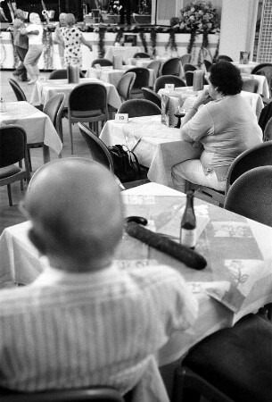 Bad Herrenalb. Dokumentarfoto-Wettbewerb. Platz 1. hier: Tanz-Café im Kurhaus