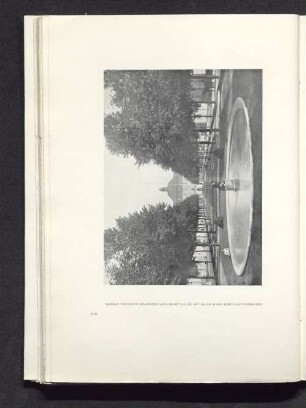 Rudolf Virchow-Krankenhaus, Hauptallee mit Blick nach dem Hauptgebäude
