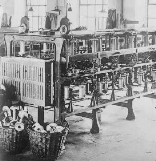 Zwirnmaschine : Technikgeschichte | Technik und Wirtschaft | Flachs und seine Verarbeitung | Flachs
