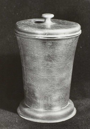 Deckelbecher