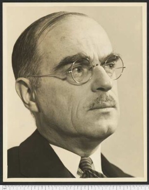 Porträtaufnahme Thornton Wilder