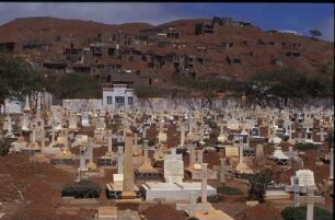 Kap Verde. Friedhof auf der Feuerinsel Fogo