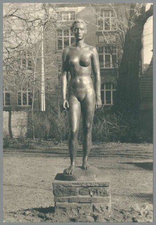 Stehende, 1935/40, Bronze
