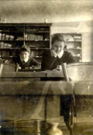 Viktoria-Pensionat. Schülerinnen - Gruppenfoto