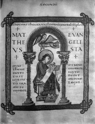Evangeliar, Folio 16v, Evangelist Matthäus