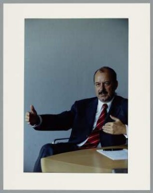 Porträt von Dr. Wolfgruber, Altana AG, Wesel