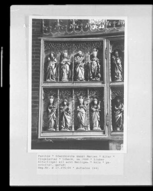 Altar — Linker Altarflügel mit acht Heiligen