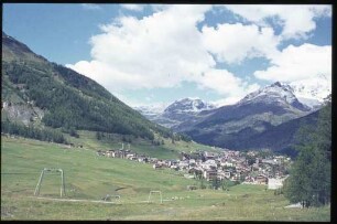Saas-Fee bei Sonnenschein