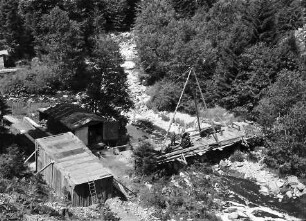 Wutachtal: Wutachtalsperre; Bohrstelle in der Wutach, von oben