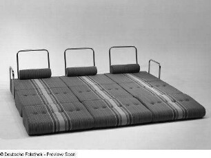 Liegesofa (Dreisitzer)