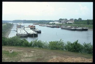 Unterer Schleusenvorhafen Iffezheim/Rhein