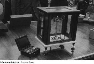 Exponate der Leipziger Herbstmesse 1954