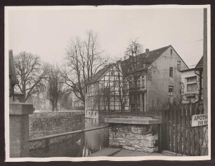 Wallgraben. Detmold. Blick von der Brücke am Hornschen Tor