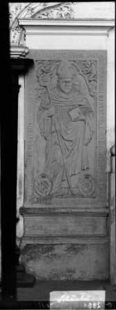 Schöntal Kloster Schöntal Abteikirche Sankt Joseph Südliche Langhauswand Relief des Abt Theobald II (gestorben 1626)