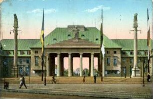 Eingang a. d. Reitzenhainer Straße [Intern. Baufachausstellung mit Sonderausstellungen Leipzig 1913 : Offizielle Postkarte]