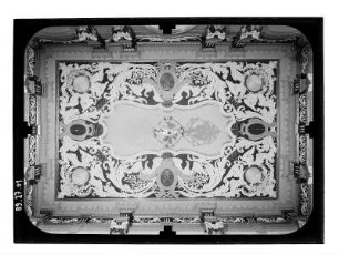 Berlin-Köpenick. Schloß (1677-1681; R. v. Langerfeld). Decke