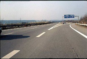 Einfahrt in Nebenfahrbahn (Singen Richtung Stuttgart)