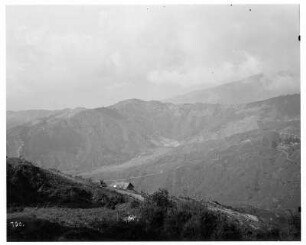 Darjeeling, Indien. Berglandschaft auf dem Weg nach Darjeeling
