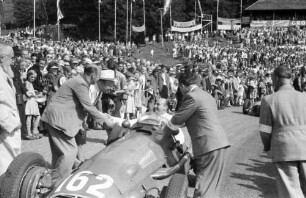 Schauinslandrennen: Holzschlägermatte; die Sieger; Rennwagen 162; Paul Pietsch; Maserati