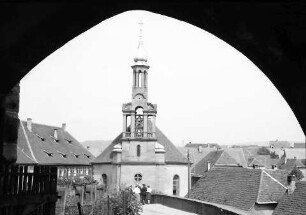 Mahlberg: Durchblick auf evangelische Kirche vom Schloss