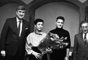 Freiburg im Breisgau: Oberbürgermeister Rolf Böhme ehrt das Tanzpaar Bianca Schreiber und Hans-Reinhard Galke