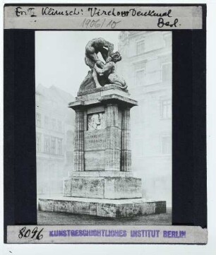 Berlin, Klimsch, Rudolf Virchow Denkmal