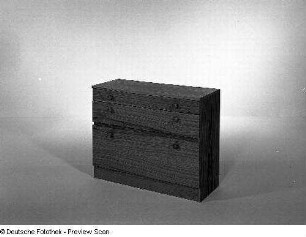 Garderobenschrank