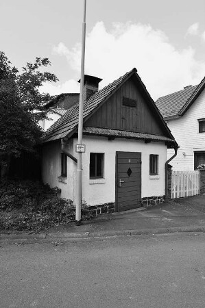Backhaus des Unterdorfs (massiv , Backhaus); Ulrichstein, Mühlweg 4