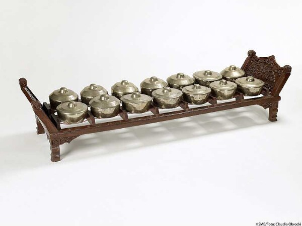 bonang barung (gamelan)