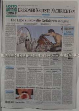 Lokale Tageszeitung "Dresdner Neueste Nachrichten" zum Hochwasser 2002