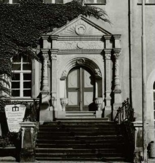Portal, Roßwein