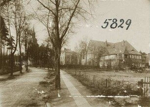 Altona-Bahrenfeld: Bei der Lutherkirche