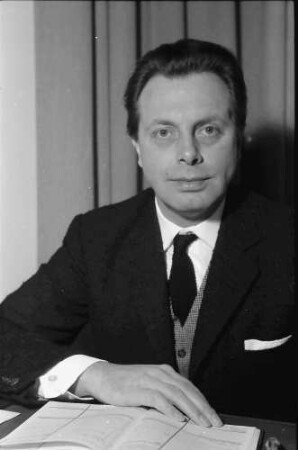 Theater: Intendant; Hans-Reinhard Müller