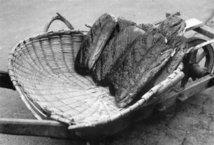 Brot in Schubkarre