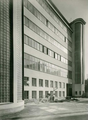 Büro- und Geschäftsgebäude Berlinische Lebensversicherungs AG, 1951-1952