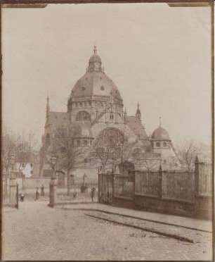 Blick von Westen auf die Synagoge, Eingangsportal. Dortmund, Am Hiltropwall