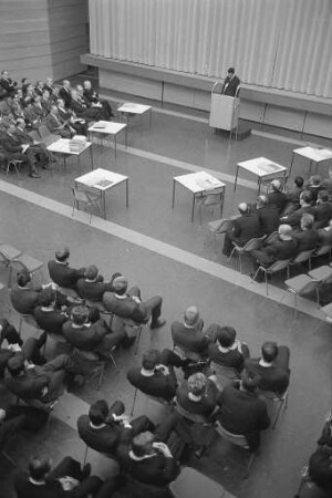 Entlassfeier an der Staatlichen Ingenieurschule Karlsruhe.
