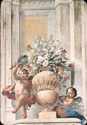 Architekturmalerei, Trophäen, Blumenvase, Putten