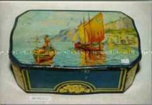 Blechdose für ? "CAPRI ASSORTED SWEET AN FANCY BISCUITS" (Abbildung einer südländischen See-/Berglandschaft mit Booten)