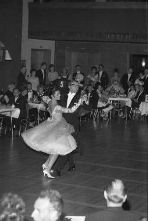 Amateur-Tanzturnier der deutschen Sonderklasse anlässlich des 9. Stiftungsfestes des Gesellschafts- und Tanzsportclubs Astoria Karlsruhe im Studentenhaus.