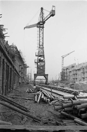 Stalinstadt (Eisenhüttenstadt). Großbaustelle