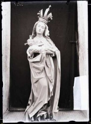 Kirche; Madonna um 1460