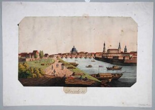Stadtansicht von Dresden, Blick vom Neustädter Elbufer vor dem Japanischen Palais über die Elbe auf Augustusbrücke und Altstadt