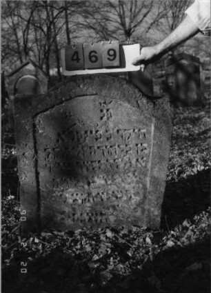 Grabstein 469