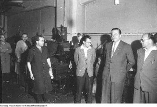 Leichtindustrie, u.a. Textilindustrie, Herstellung von Radiogeräten, Federballschläger, VEB Automobilwerk Eisenach, VEB Ankerwerk Rudolstadt - Anker Steinbaukästen, Januar - Juli 1960
